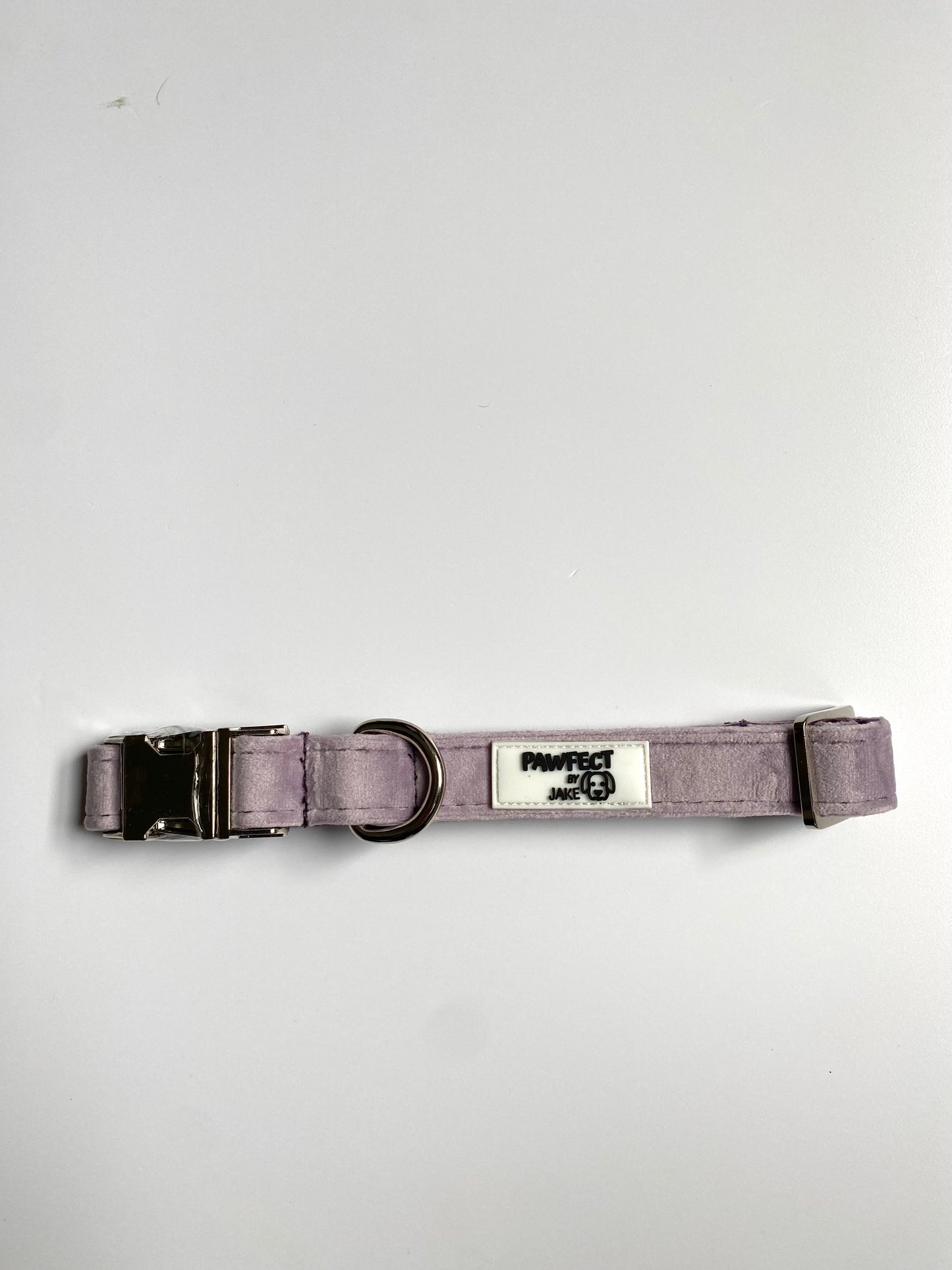 Violet pink suede collar